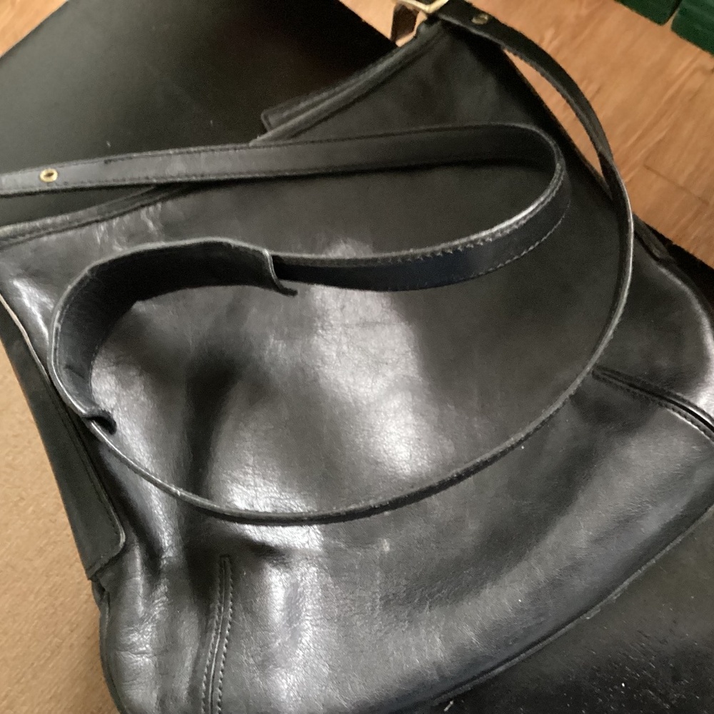 Vintage leather coach bag black nice shape